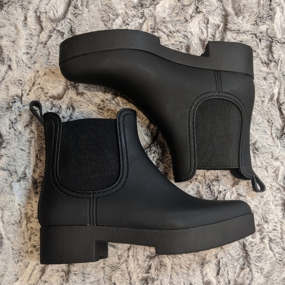 Jeffrey Campbell Hydra Platform Chelsea Rain Boot - Picture 3 of 5